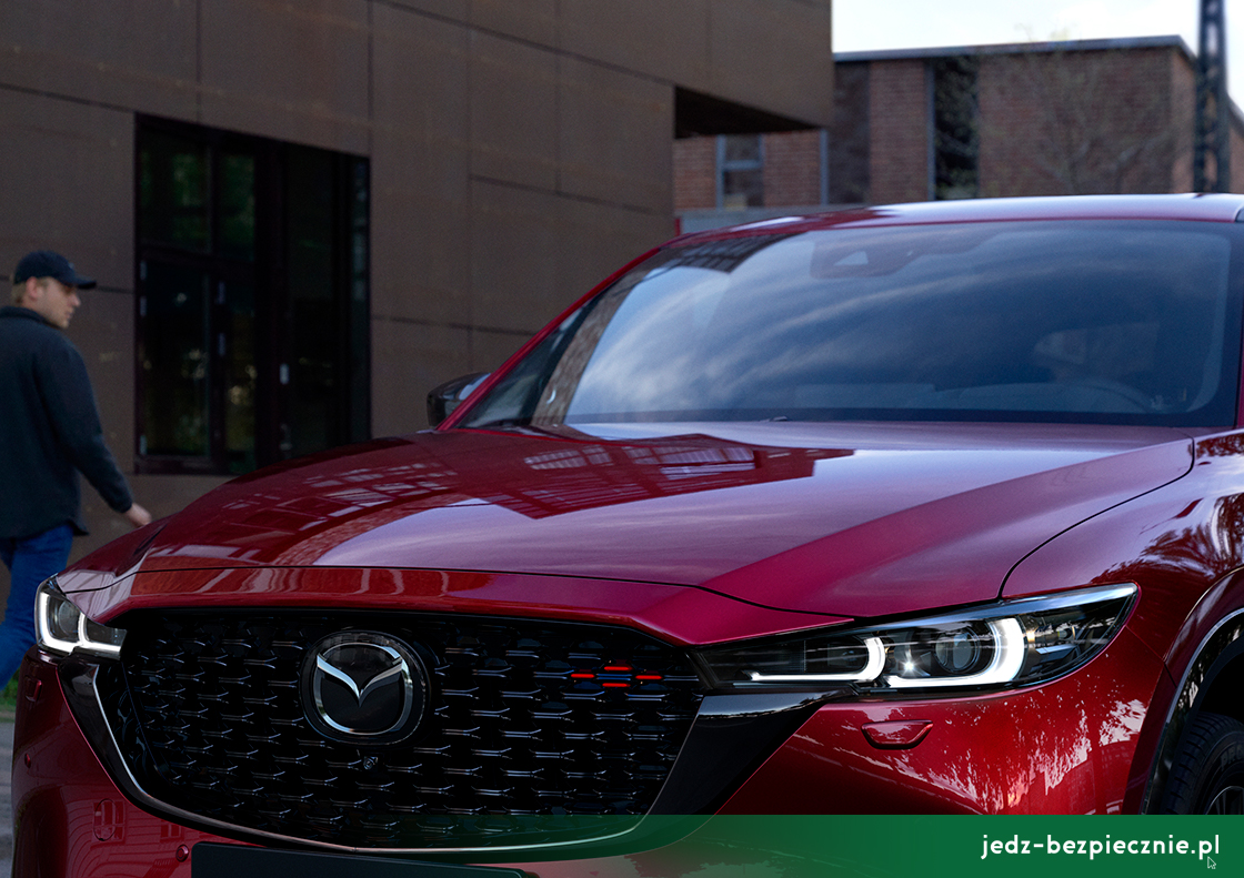 Premiera tygodnia - Mazda CX-5 fl 2022 - zmodernizowany przód wersji specjalnej Newground